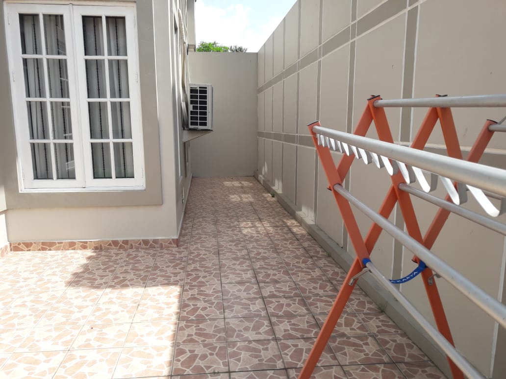 Rumah Disewakan Fully Furnished di Taman Menteng Lippo Cikarang
